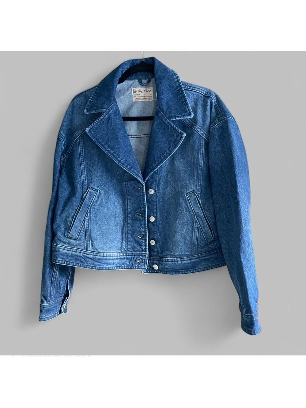 Free People Cropped Blue Denim jacket-size Small-EUC